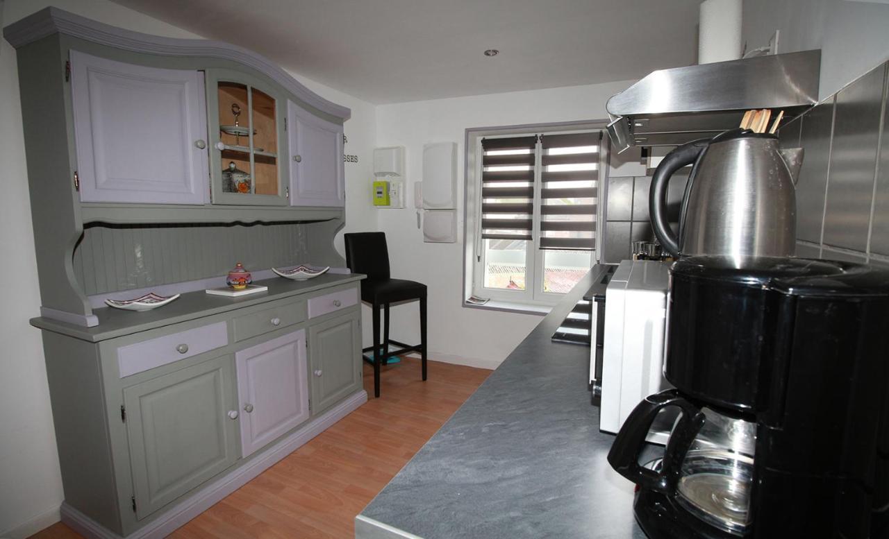 La Fere Du Siecle Apartment ภายนอก รูปภาพ