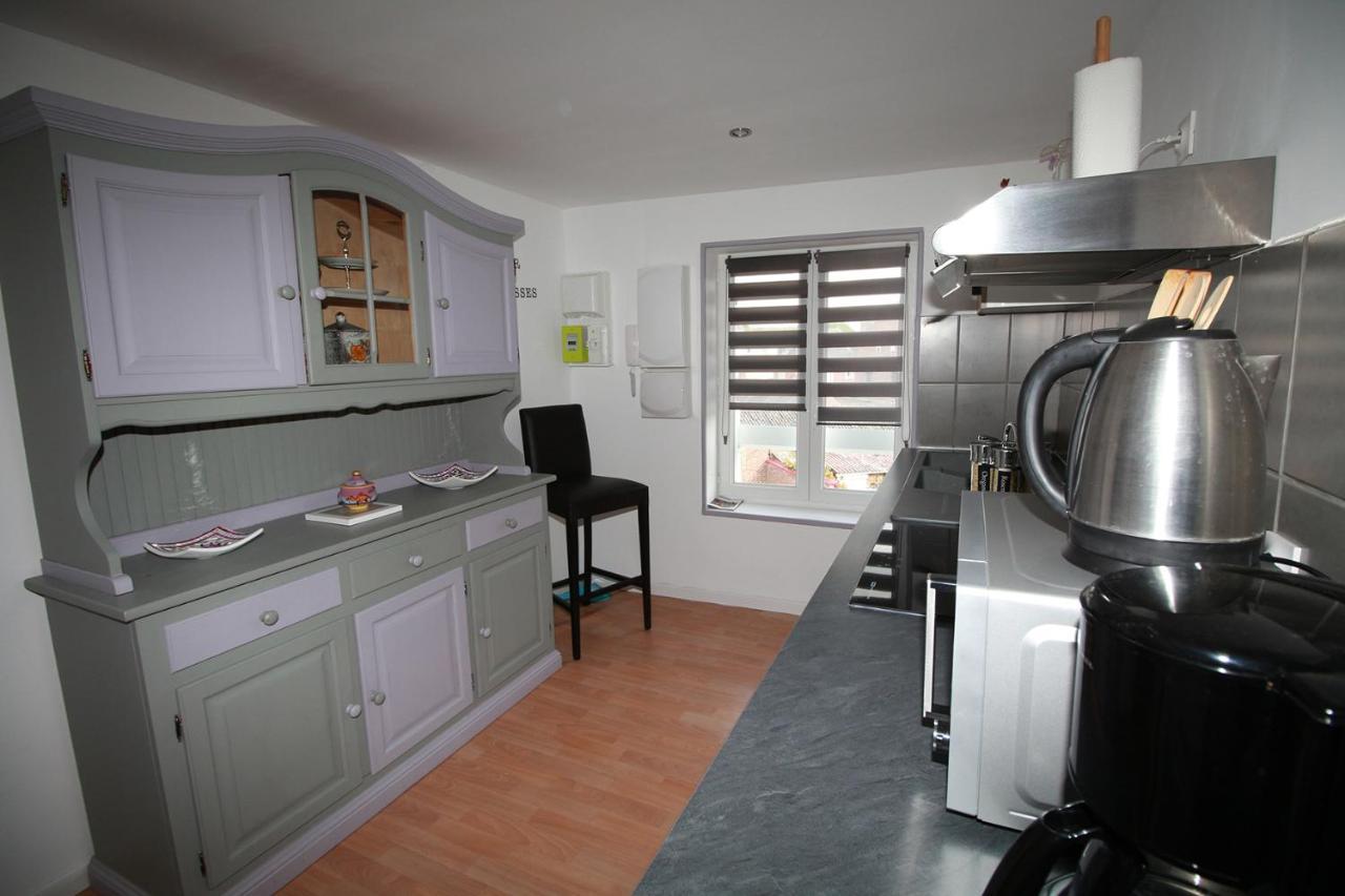La Fere Du Siecle Apartment ภายนอก รูปภาพ